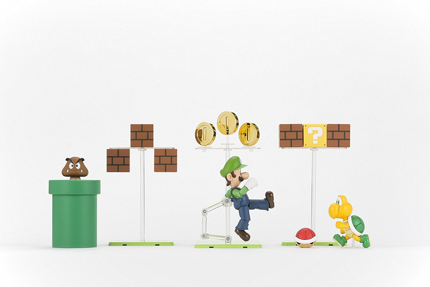 Fire Mario SH Figuarts Action Figure