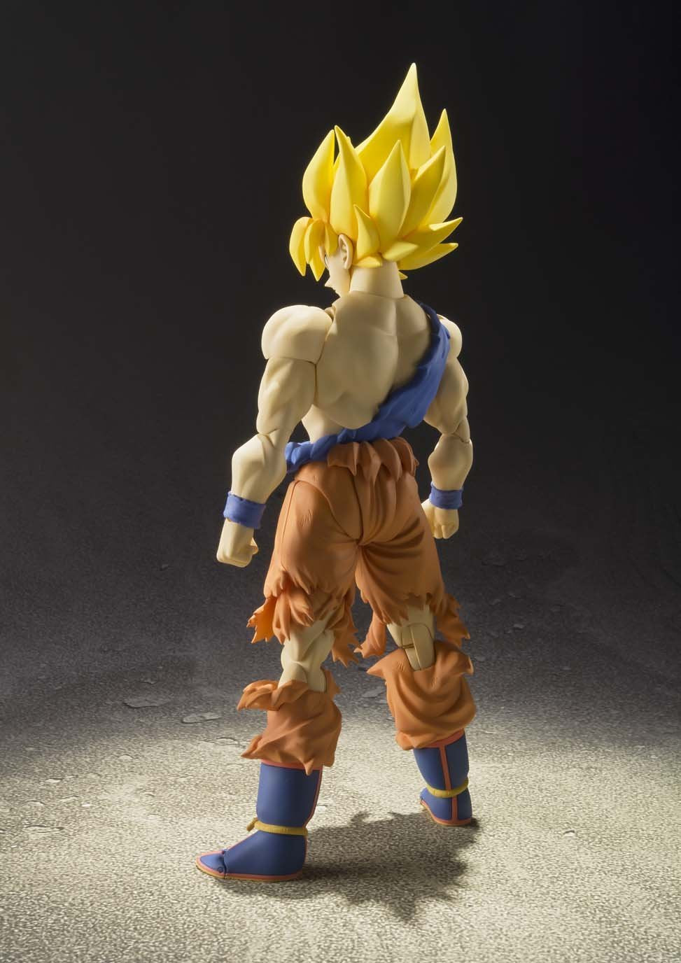 Dragon Ball Z Super Saiyan Goku SH Figuarts Action Figure